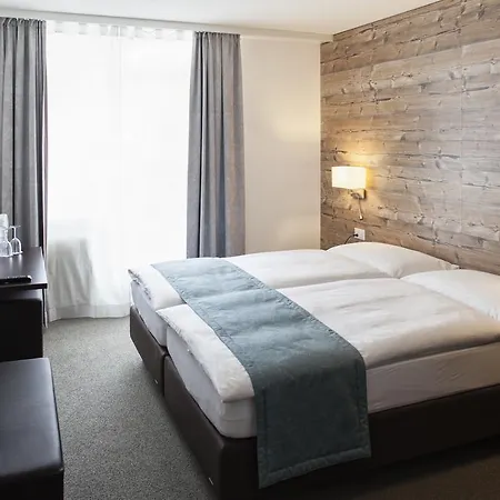 Hotell Strela By Mountain 3*