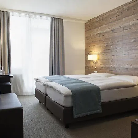 Strela By Mountain Hotell 3*